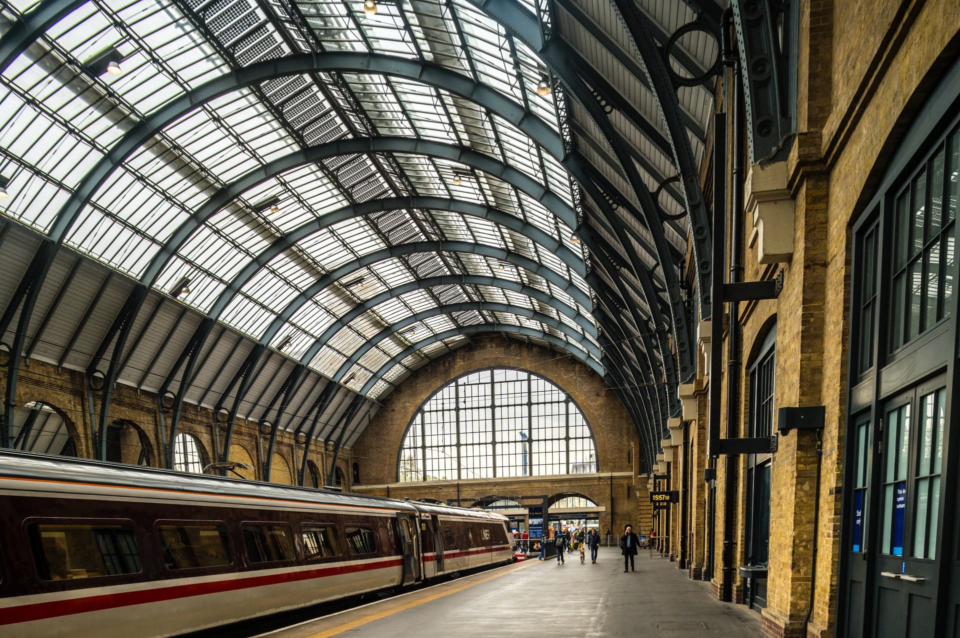 LONDON, UK – APRIL 29: Eurostar train on APRIL 29, 2024. Eurostar train locomotive at St. Pancras station in London, UK.