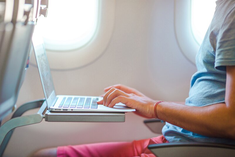 US cabin laptop ban leads to drop in air demand