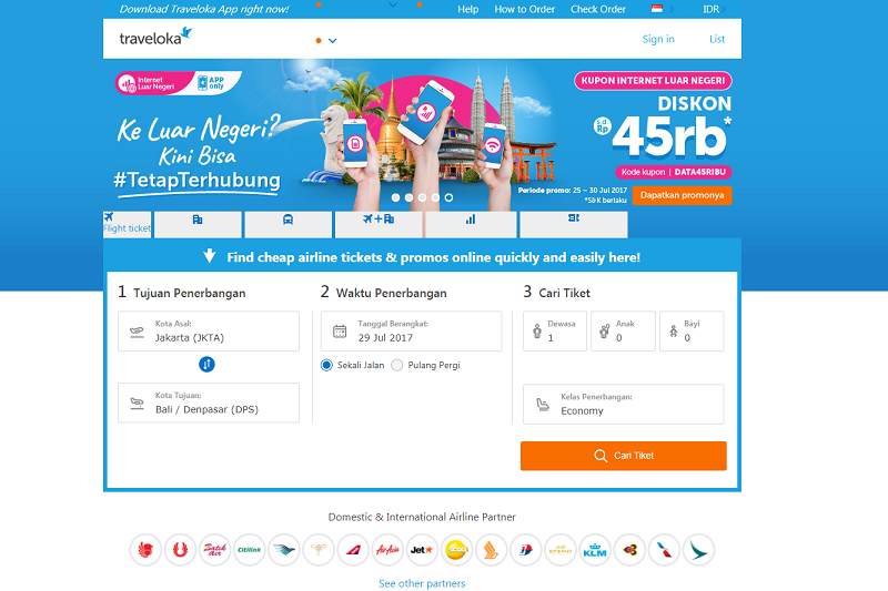 Expedia acquires $350 million minority stake in Traveloka