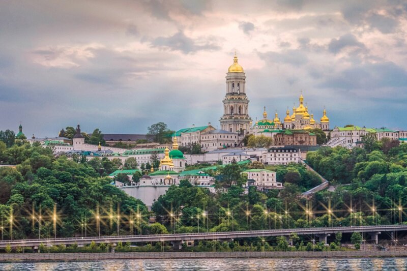 Search engine lists most and least expensive European capitals