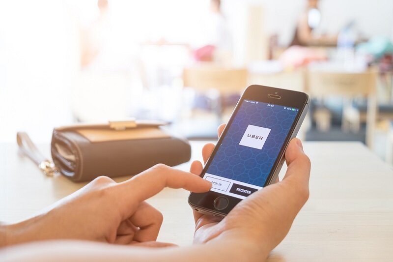 Uber suspends driverless car tests after fatal collision