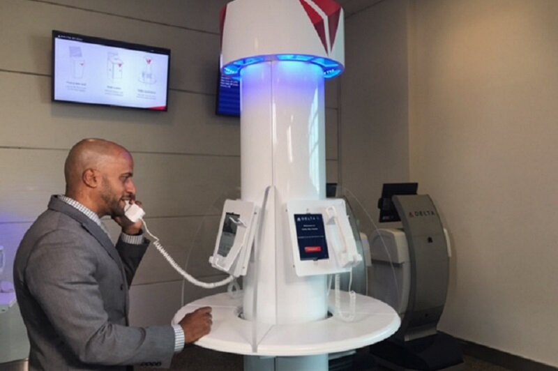 Delta trials video chat at Washington airport