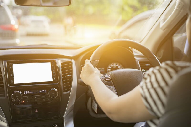 Hertz renews Travelport distribution deal