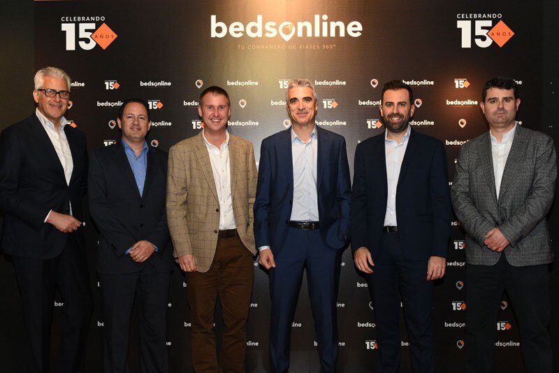 Bedsonline celebrates 15th birthday at Fitur