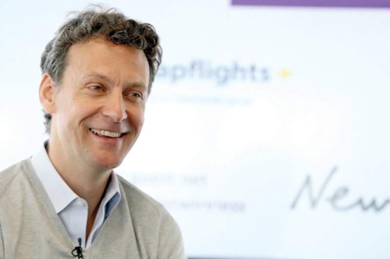 Online travel pioneer Hugo Burge dies suddenly