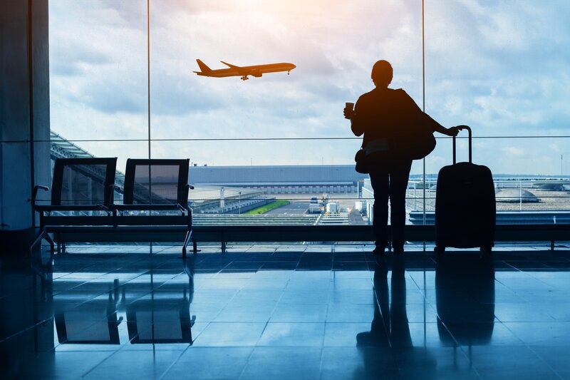 Eight in 10 business travellers engage in risky behaviour