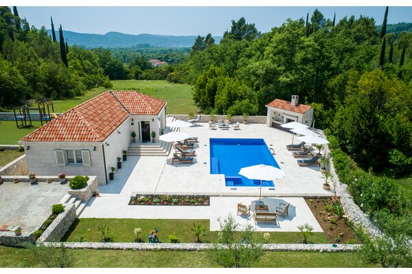 Jet2Villas adds Awaze villas in Mediterranean expansion